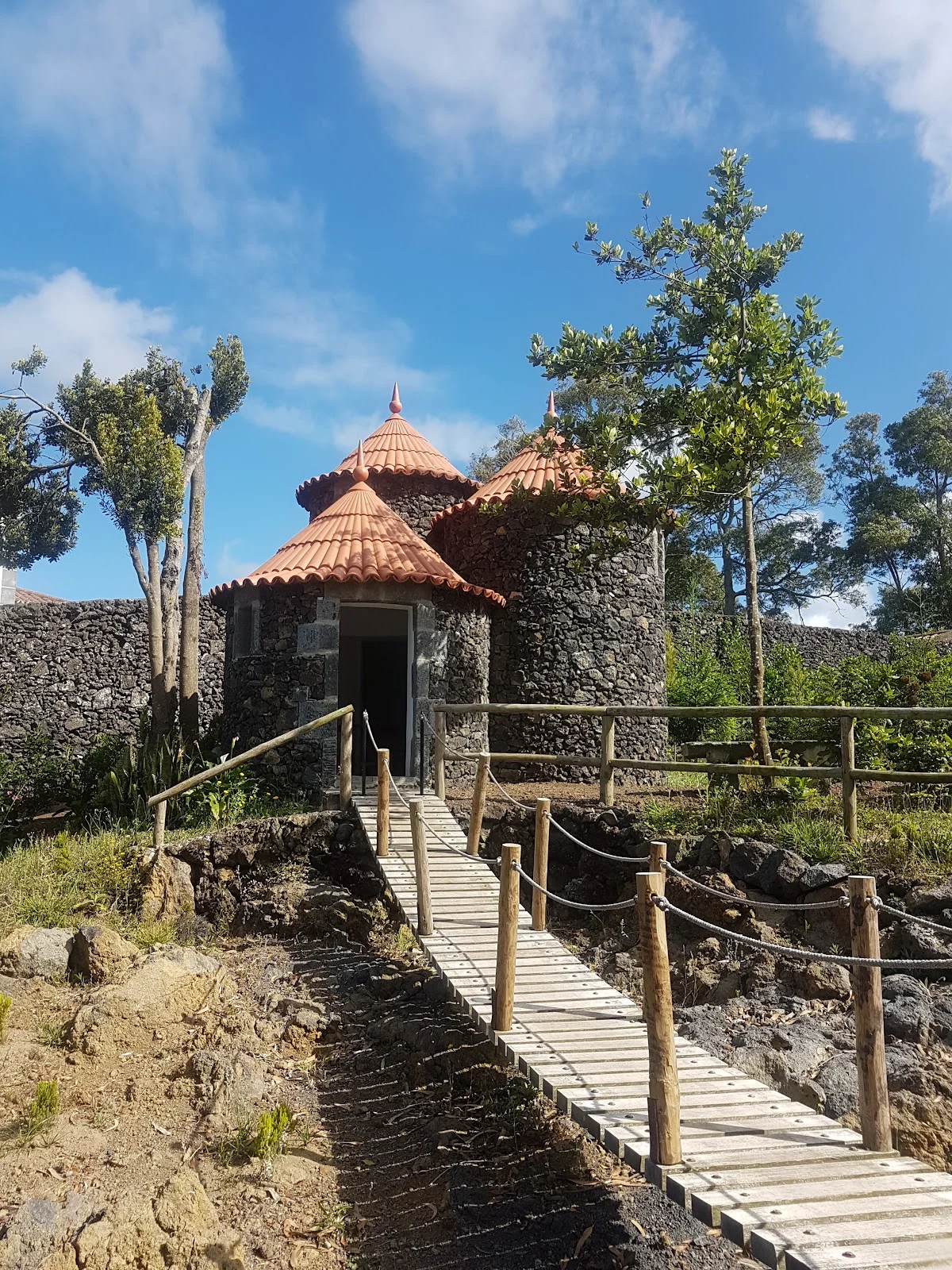 Photos of Park Maria das Mercês Carreiro in Avenida da Paz 71, 9500 Pico da Pedra, Portugal - Photo 1