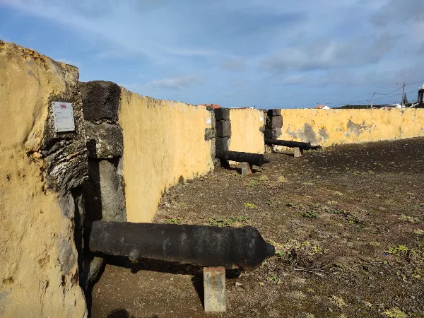 Photos of Forte de São Pedro in 9760 Biscoitos, Portugal - Photo 3