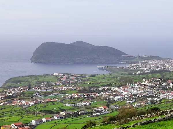 Photos of Miradouro do Espalha Vento in M1016 9700, 9700, Portugal - Photo 2