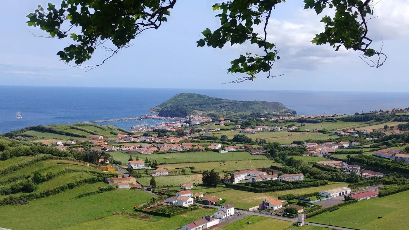 Photos of Miradouro Mirante in EN1-2A 9900, 9900, Portugal - Photo 1