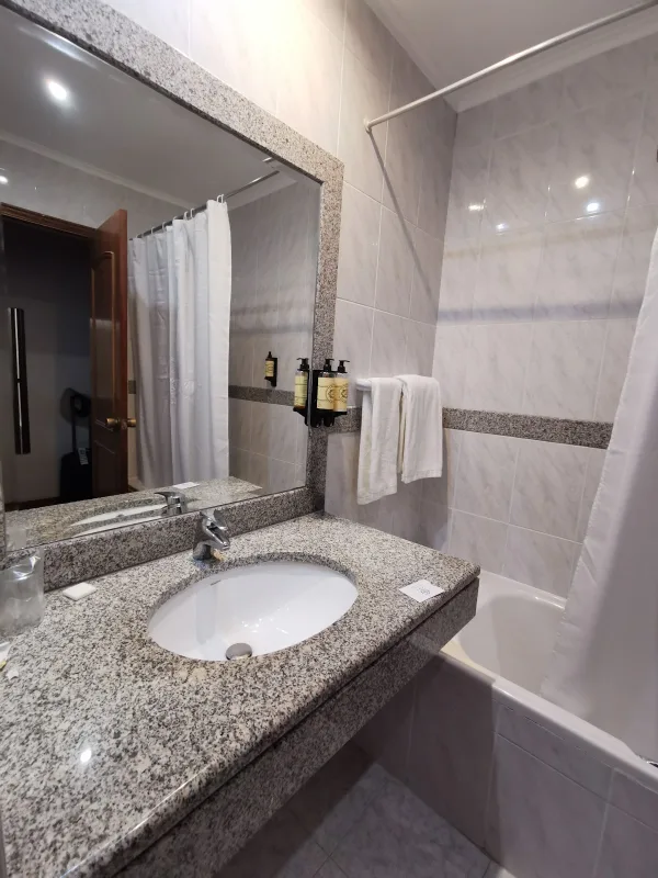 Photos of Hotel Horta in R. Marcelino Lima, 9900-122 Horta, Portugal - Photo 4