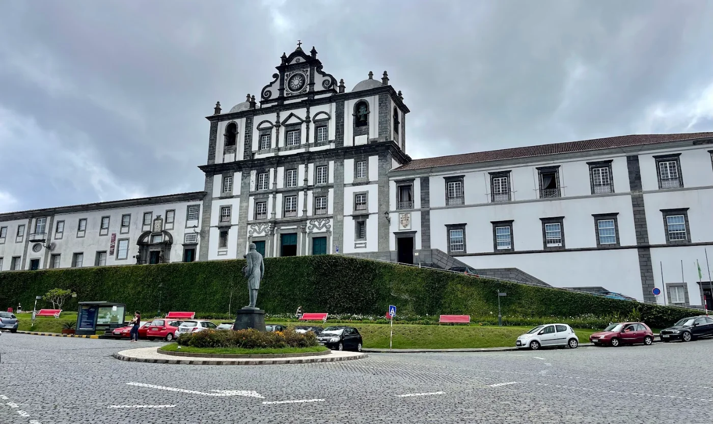 Photos of Church of the Holy Savior in 9900-141 Horta, Portugal - Photo 1