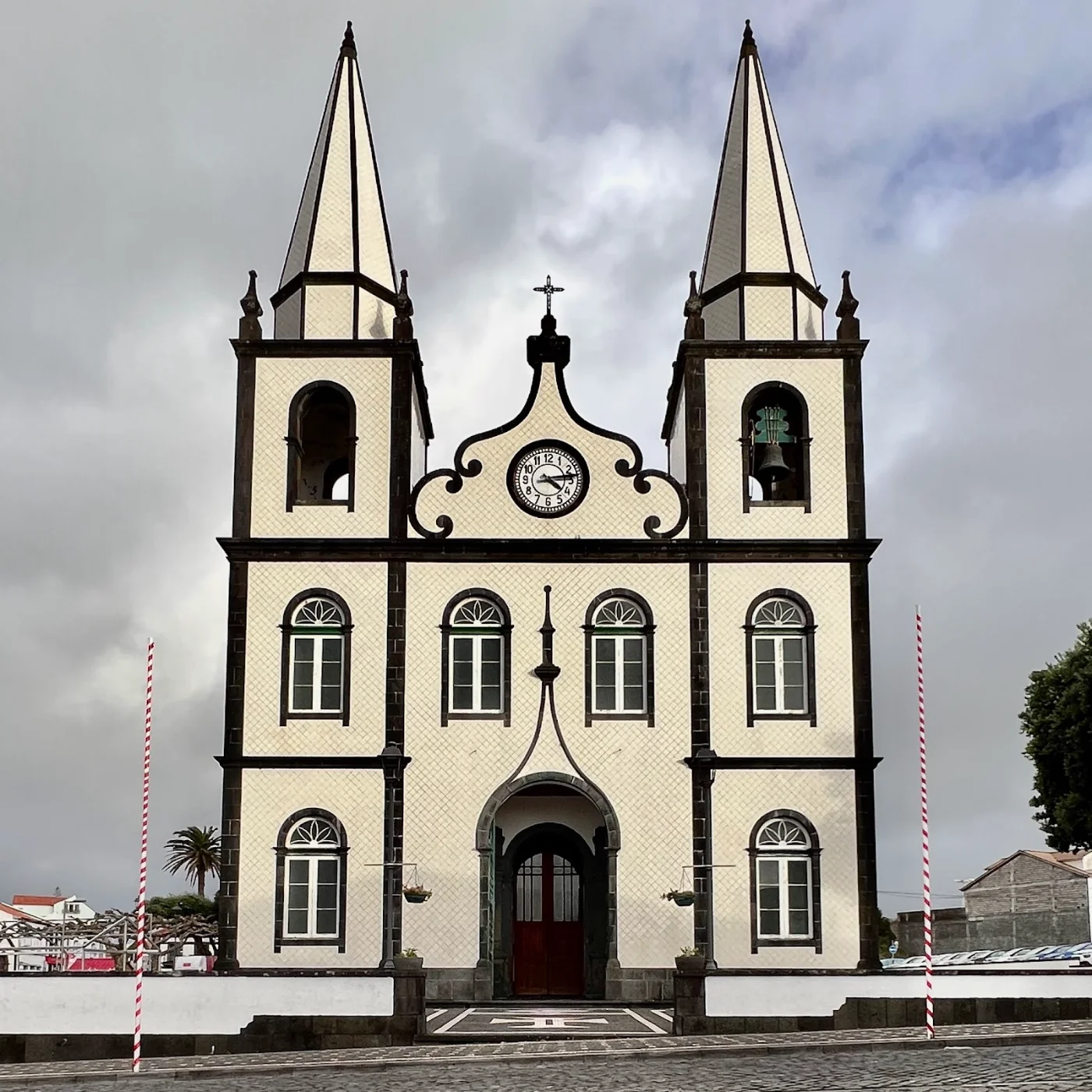 Photos of Church of Holy Mary Magdalene in Largo Cardeal Dom José da Nunes, Areia Funda, 9950-341 Vila Nova de Gaia, Portugal - Photo 1