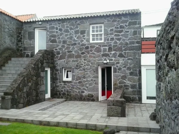 Photos of A Casa do Ouvidor in Estrada Regional - São Miguel Arcanjo, 9940-335 São Roque do Pico, Portugal - Photo 4