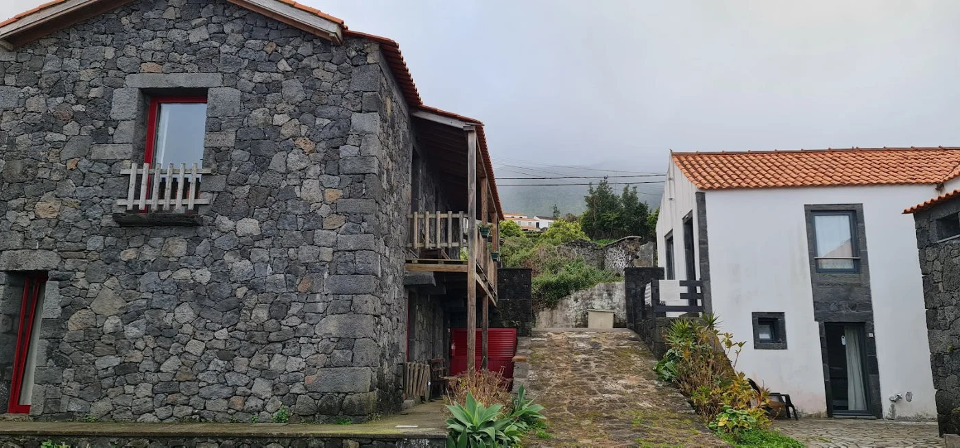 Photos of Sara Village-Sportfish in Estrada regional nº 2 nº20, 9940-345 Ilha do Pico, Portugal - Photo 1