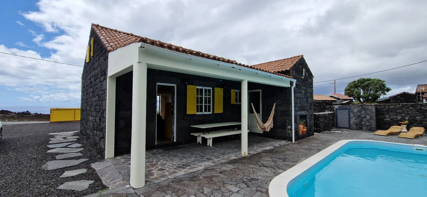 Photos of Casa Flor de Sal in R. do Porto Novo, 9950 São Mateus, Portugal - Photo 1