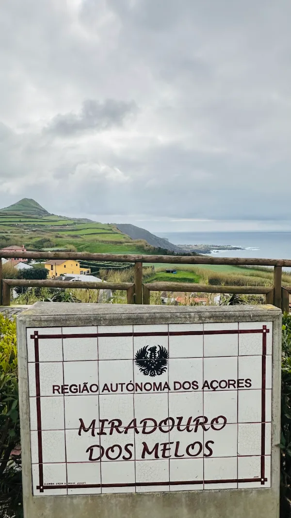 Photos of Miradouro dos Melos in EN1-1A 46, 9545 Pilar, Portugal - Photo 3