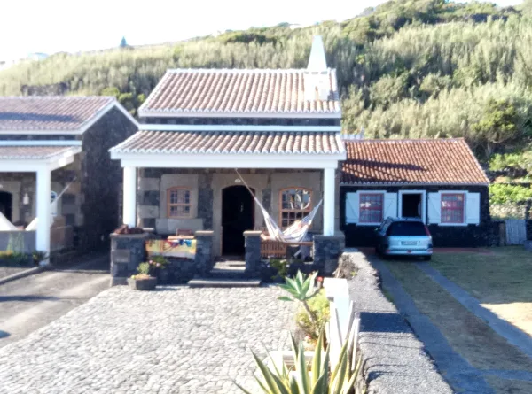 Photos of Casa Doce Mar in Fajã do Fisher 38 1º Piso, 9700-355 Feteira, Portugal - Photo 4