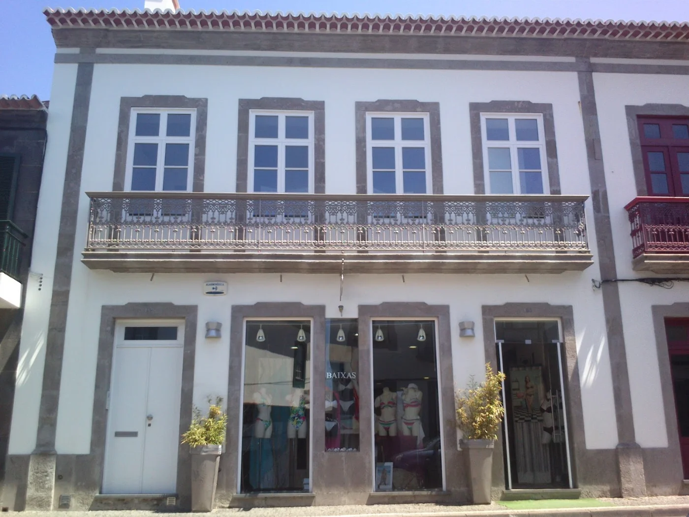 Photos of Angra View. - AL in R. de Sāo Pedro 182, 9700-187 Angra do Heroísmo, Portugal - Photo 1