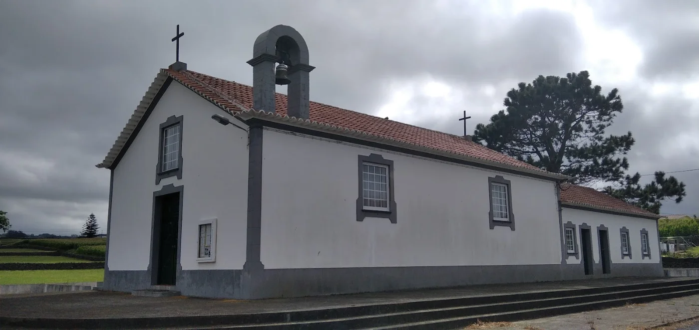Photos of Ermida do Imaculado Coração de Maria: in EN1-1A 289 9760, 9760 Malicias, Portugal - Photo 1