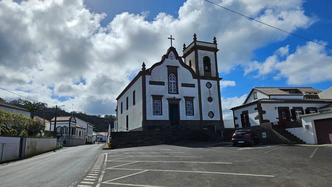 Photos of Igreja Nossa Senhora da Pena in EN4-2 120, 9760-211 Fontinhas, Portugal - Photo 1