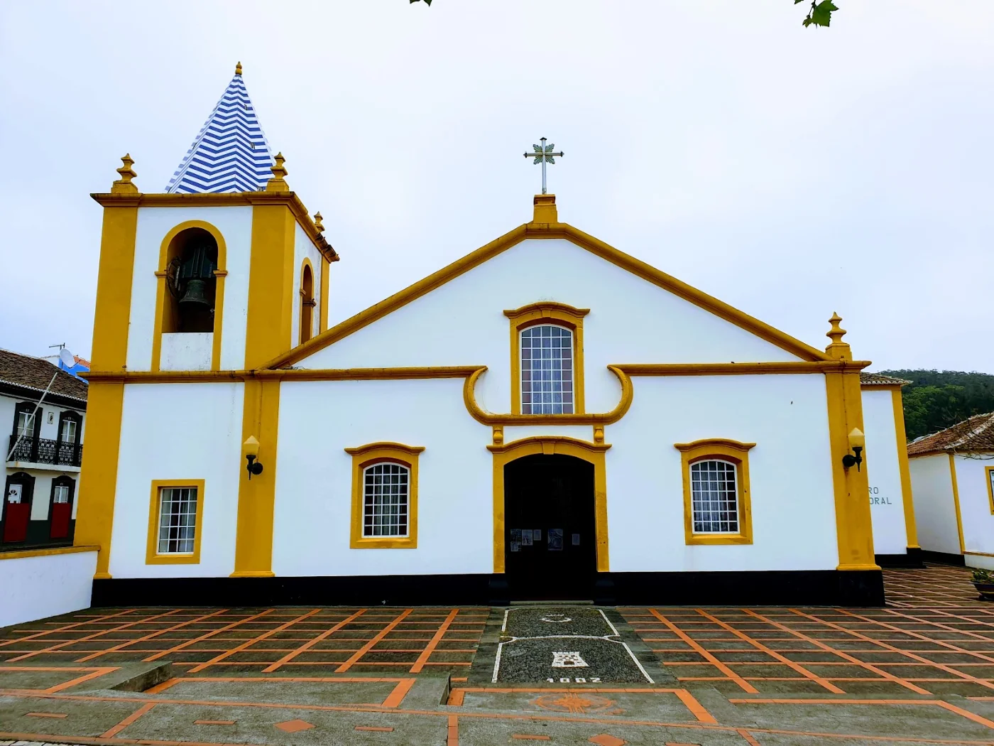 Photos of Igreja De Santa Bárbara in 9700 Santa Barbara, Portugal - Photo 1