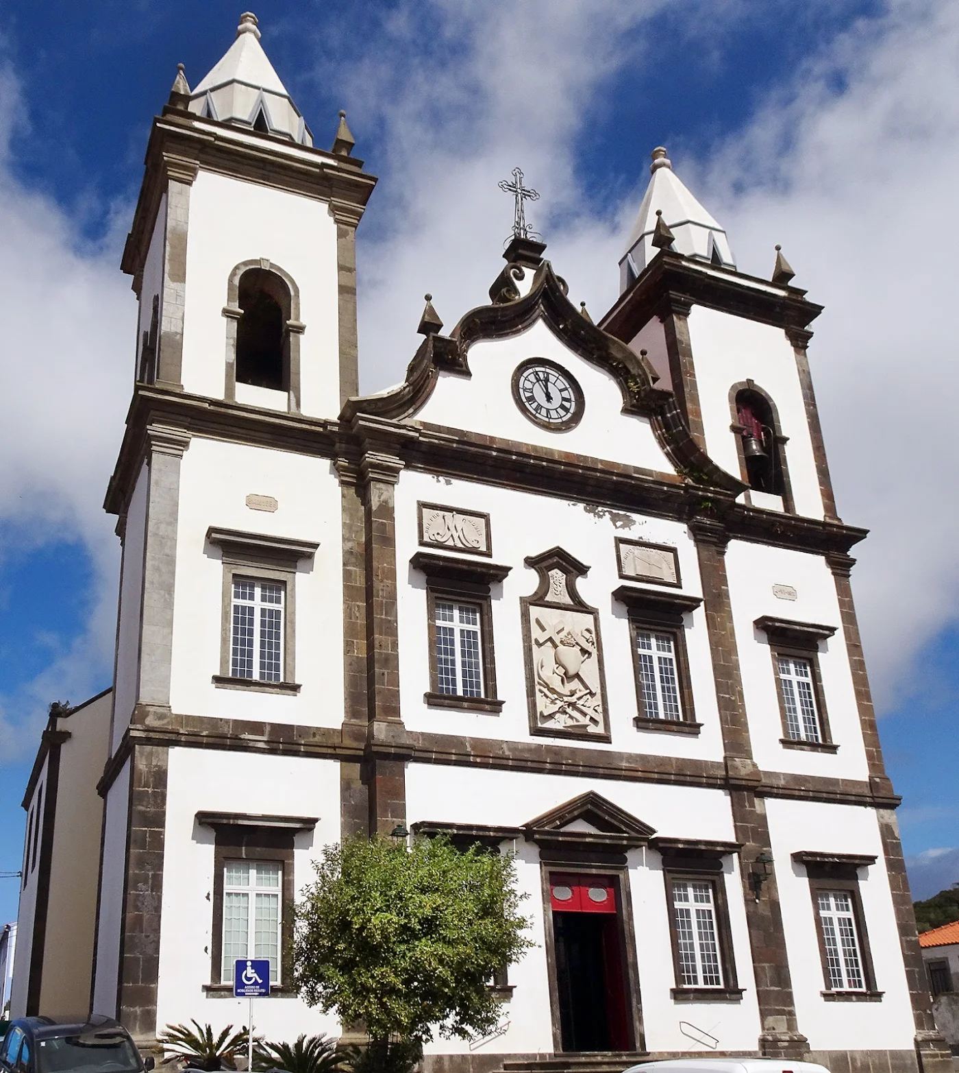 Photos of Igreja de São Mateus da Calheta in R. Padre Luis Casimiro 5, 9700-562 São Mateus da Calheta, Portugal - Photo 1
