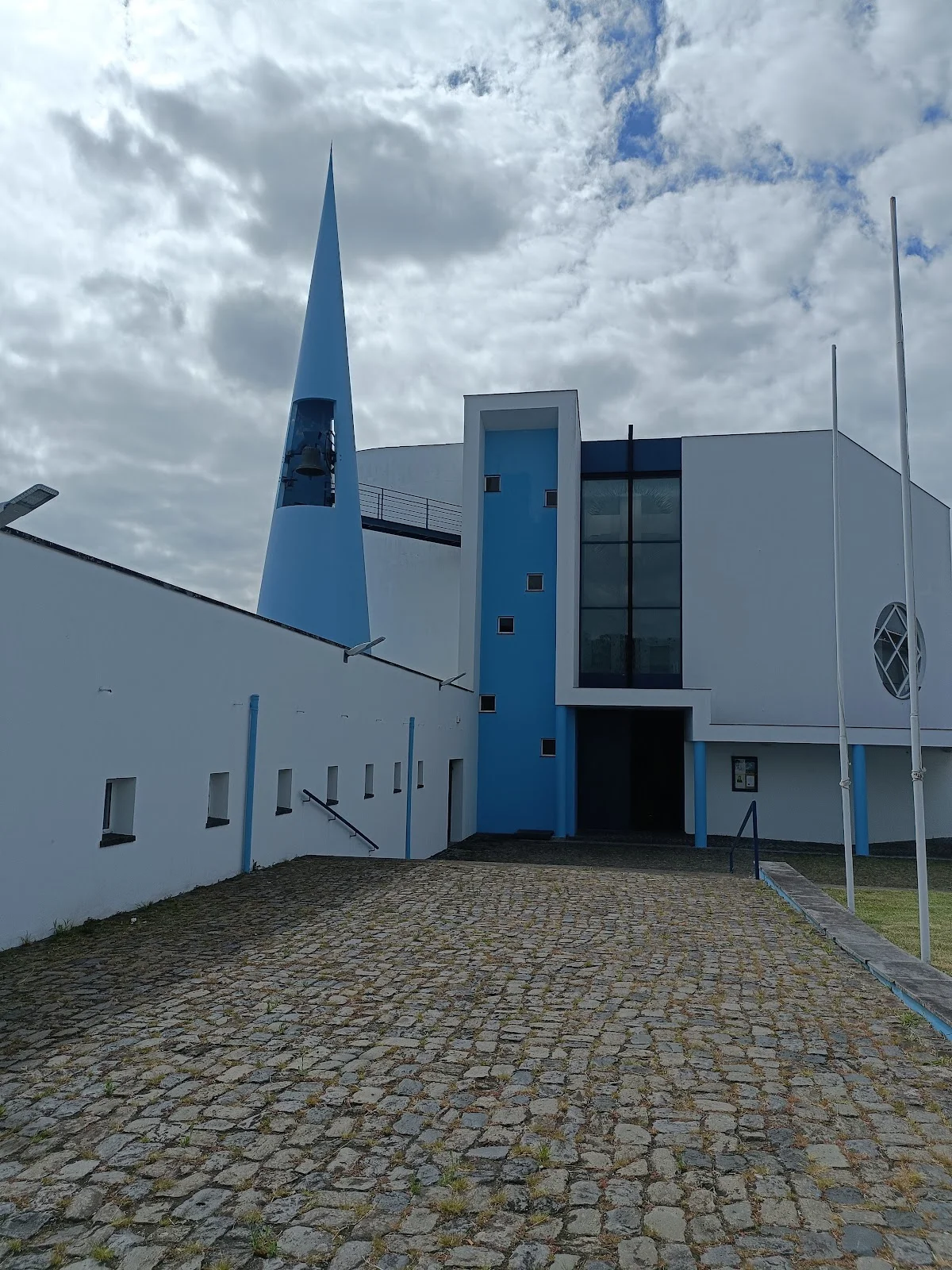 Photos of Igreja de Santa Luzia in R. Padre Máximo 1, 9700-124 Angra do Heroísmo, Portugal - Photo 1