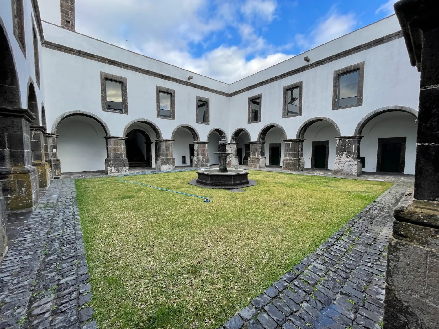 Photos of Convento de São Francisco in Avenida da Liberdade, Rotunda dos Frades s/n, 9680-101 Vila Franca Do Campo, Portugal - Photo 1