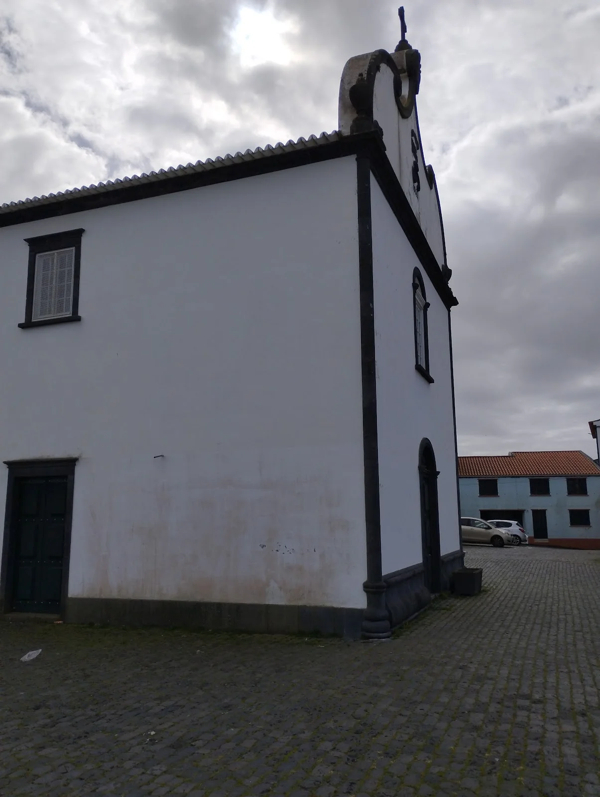 Photos of Ermida de Nossa Senhora do Rosário in M514 8 9600, 9600 Rabo de Peixe, Portugal - Photo 1