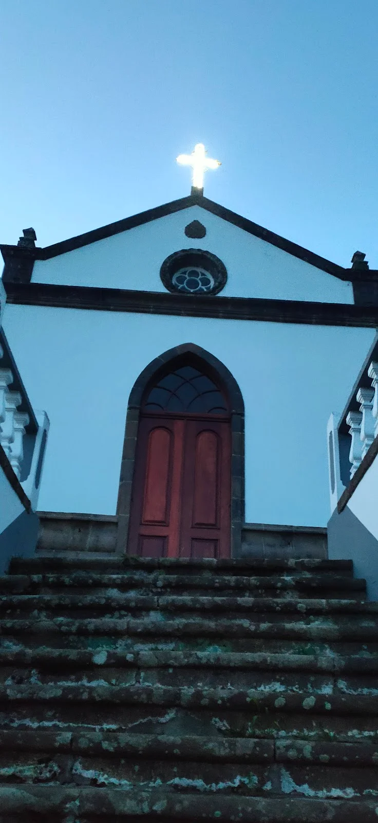 Photos of Iglesia de Ermida de Nossa Senhora de Lourdes in 9650 Faial da Terra, Portugal - Photo 1