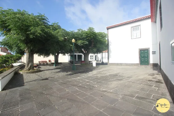 Photos of Igreja Bom Jesus Menino in 9680 Ribeira das Tainhas, Portugal - Photo 4