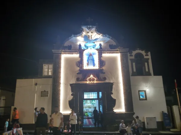 Photos of Chapel of the Mother of God in R. do Visc. da Palmeira 64, 9680 Vila Franca Do Campo, Portugal - Photo 3
