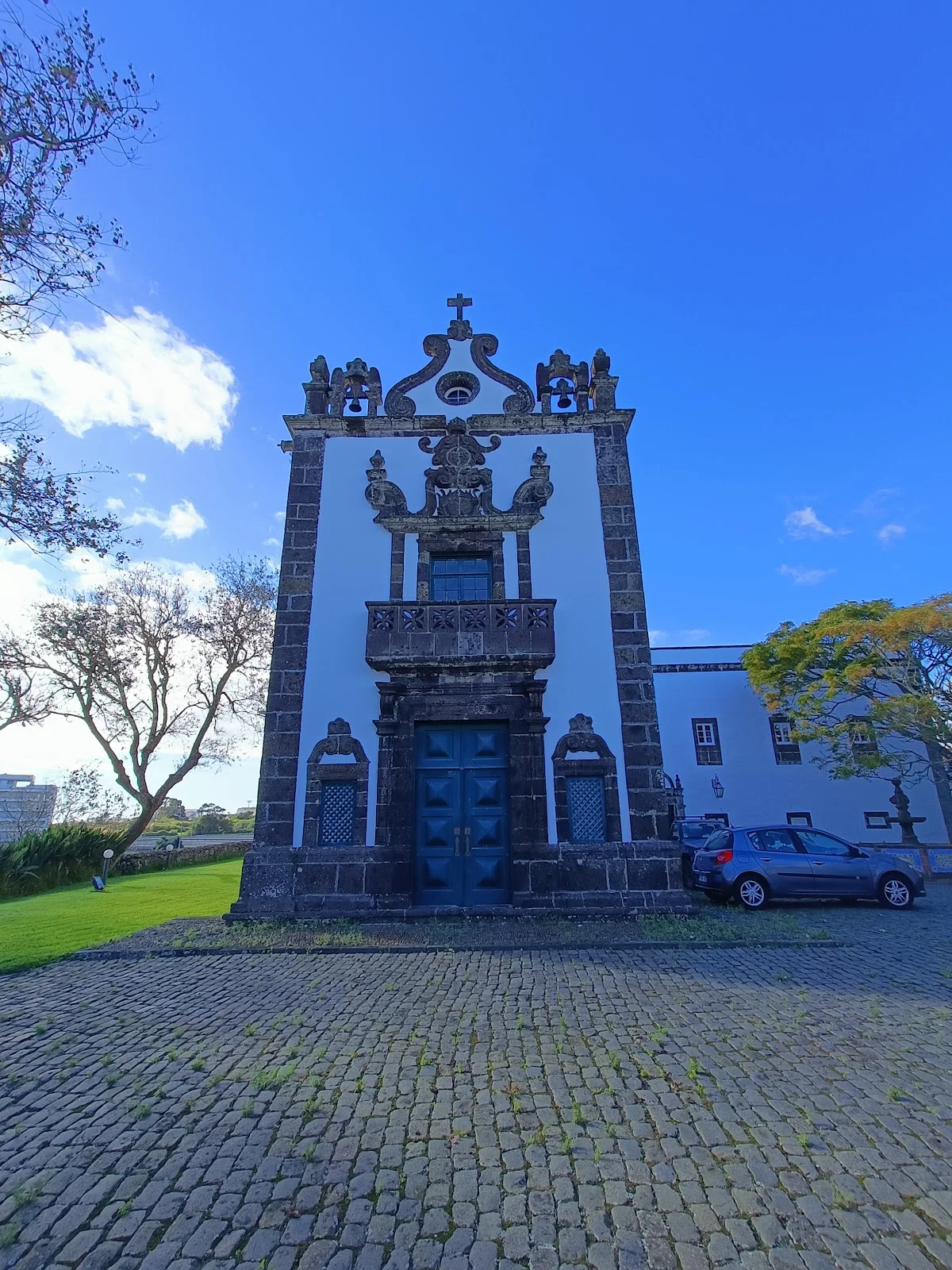 Photos of Ermida de Nossa Senhora de Belém in Convento Belém, Ponta Delgada, Ilha De São Miguel 9500, 9500 São Roque, Portugal - Photo 1