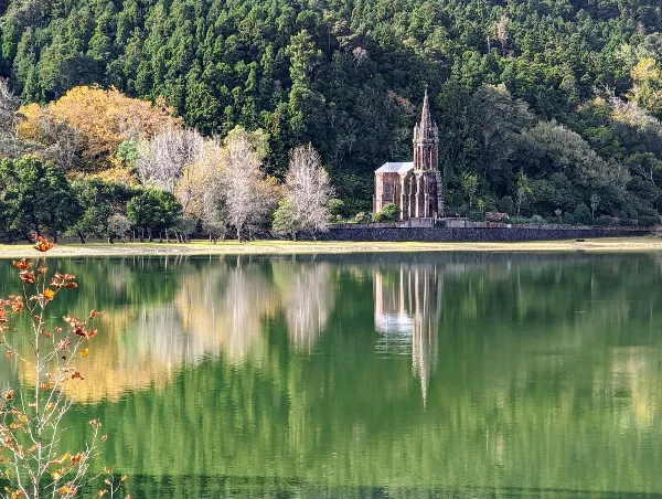 Photos of Ermida de Nossa Senhora das Vitórias in Estrada Sul da lagoa das Furnas, 9675-031, Portugal - Photo 3