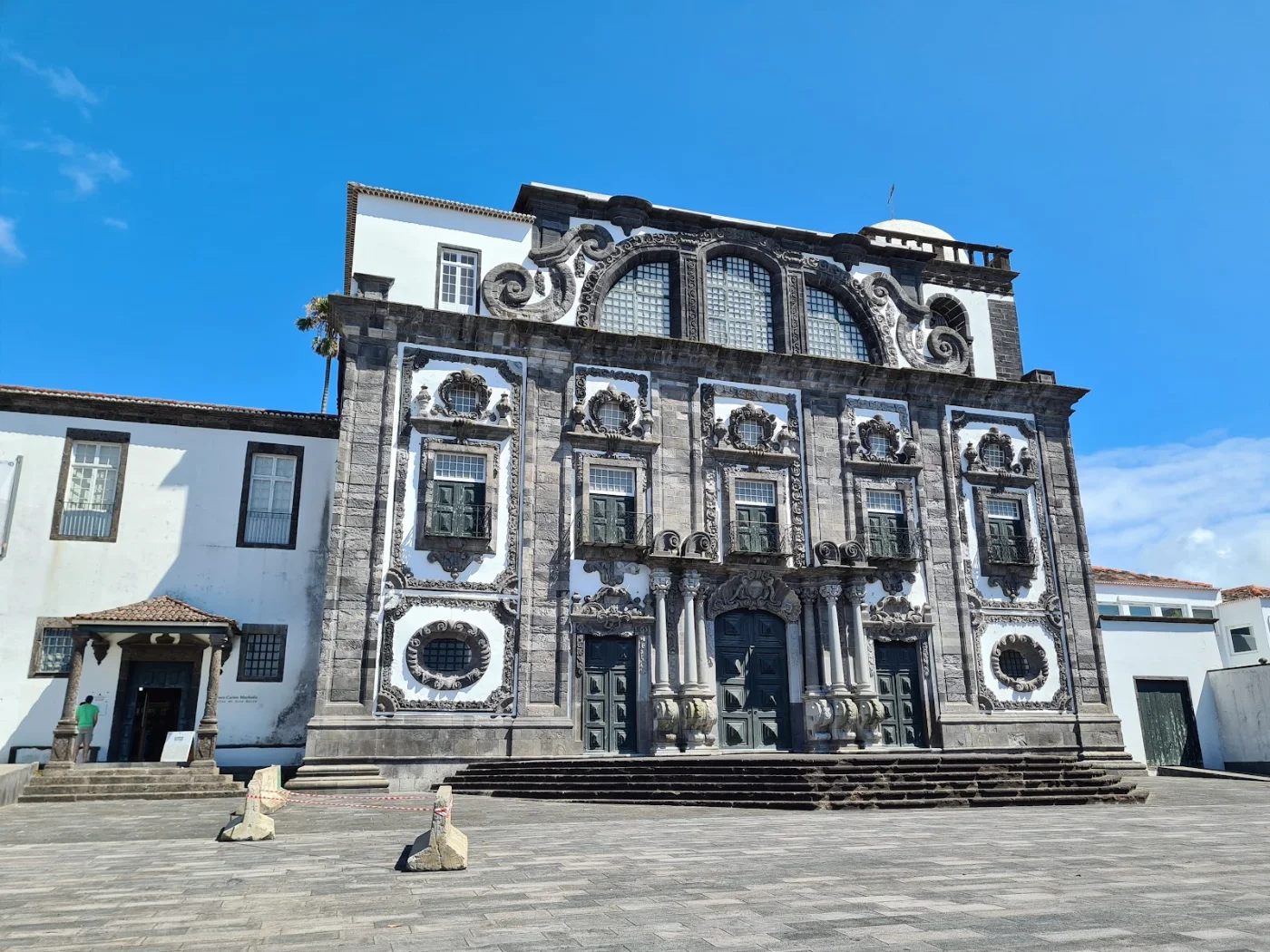 Photos of Igreja do Colégio dos Jesuítas in Lg. do Colégio, 9500-054 Ponta Delgada, Portugal - Photo 1