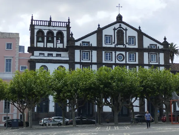 Photos of Santuário do Senhor Santo Cristo dos Milagres in Av. Roberto Ivens, 9500-238 Ponta Delgada, Portugal - Photo 3
