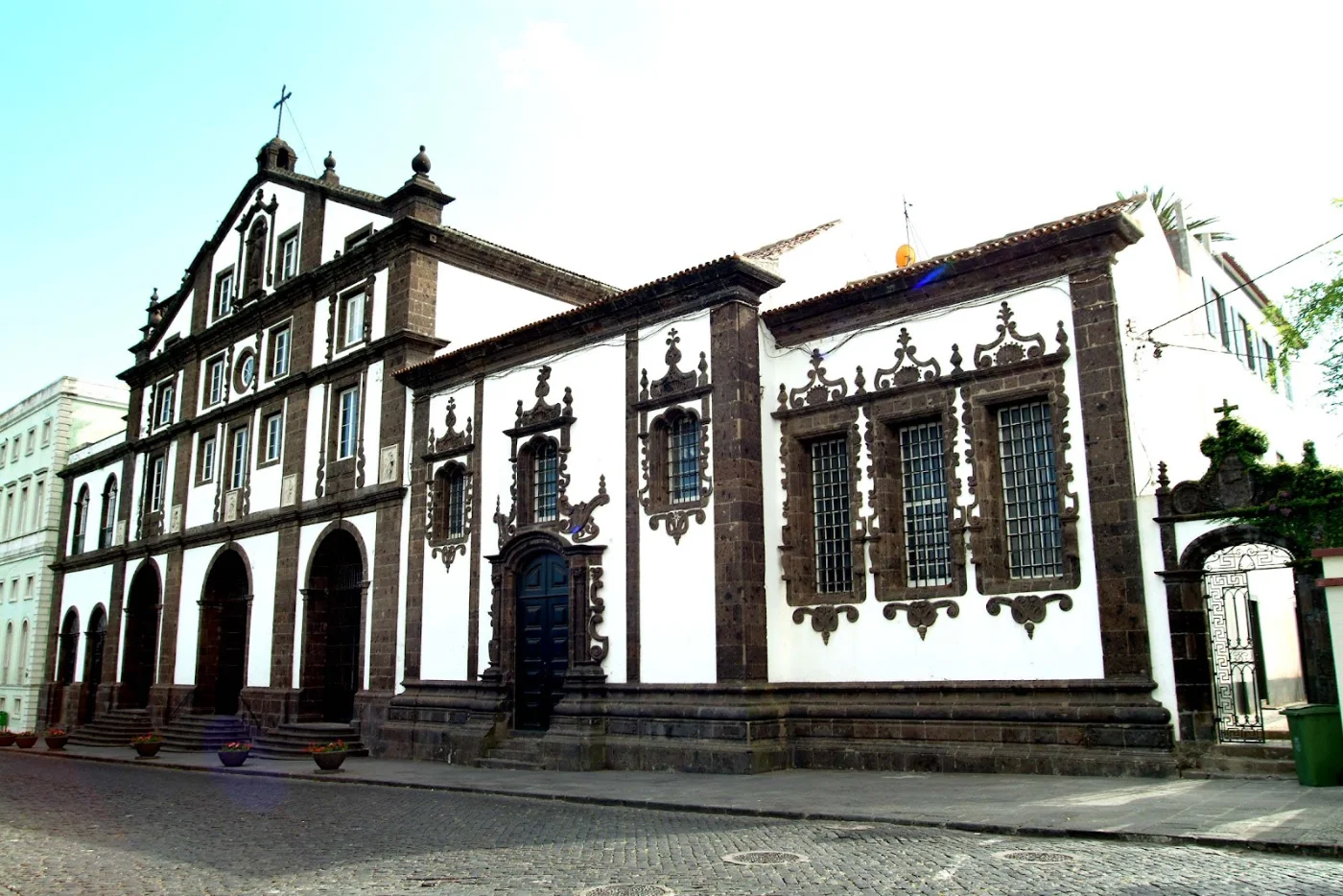 Photos of Igreja de São José in Campo de São Francisco 11A, 9500-153 Ponta Delgada, Portugal - Photo 1