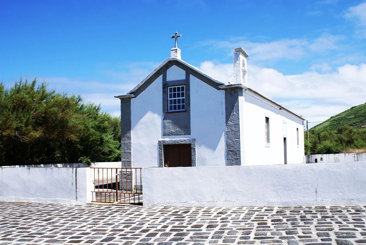 Photos of Ermida de Nossa Senhora da Vitória in Ilha Graciosa, 9880, Portugal - Photo 1