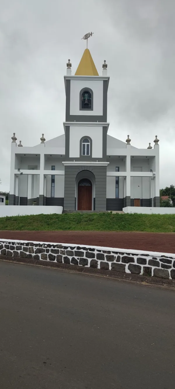 Photos of Igreja de Nossa Senhora da Ajuda (Pedro Miguel) in 9900-429 Pedro Miguel, Portugal - Photo 3