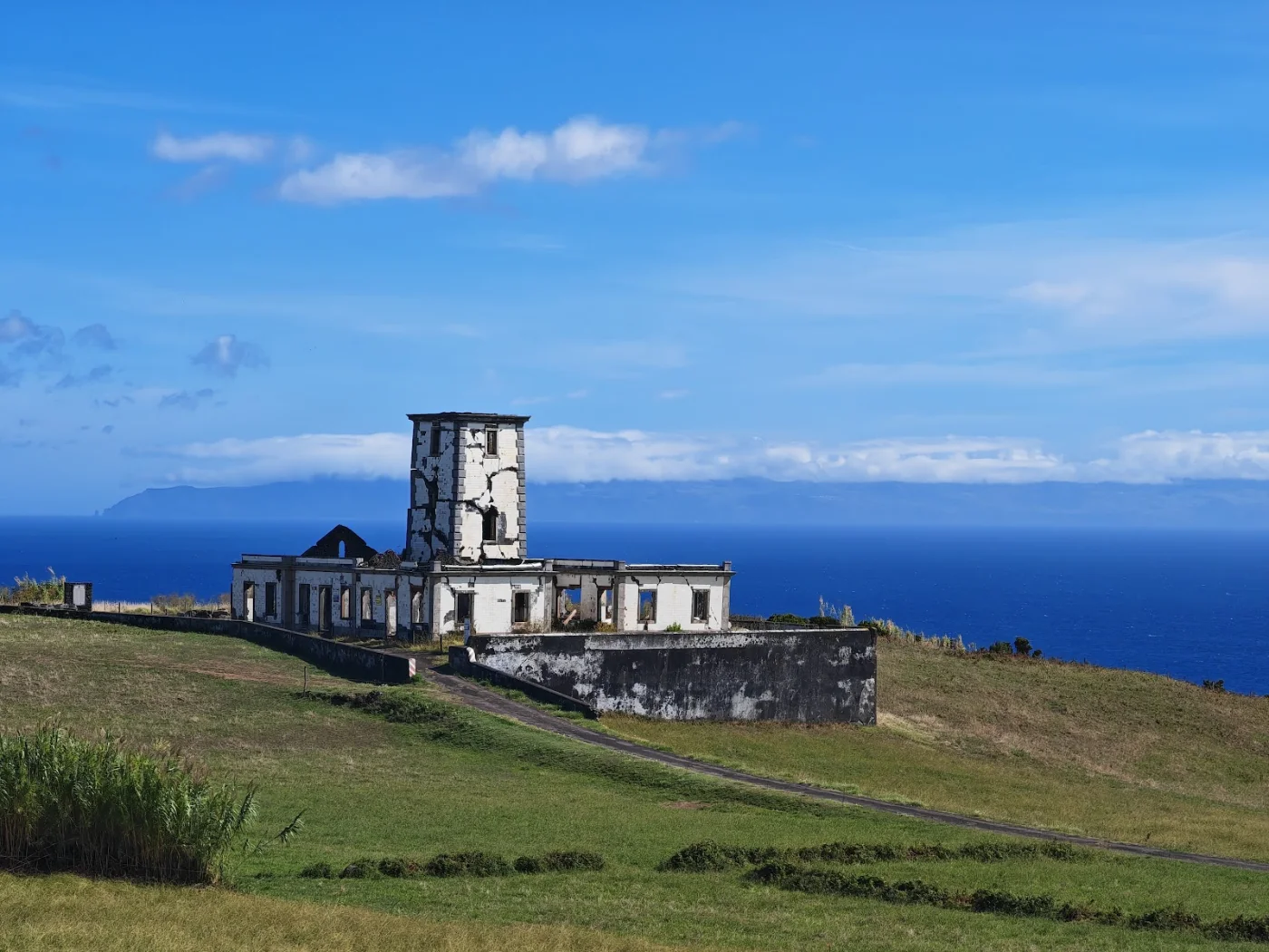 Photos of Lighthouse of Ribeirinha in Faial, 9900, Portugal - Photo 1