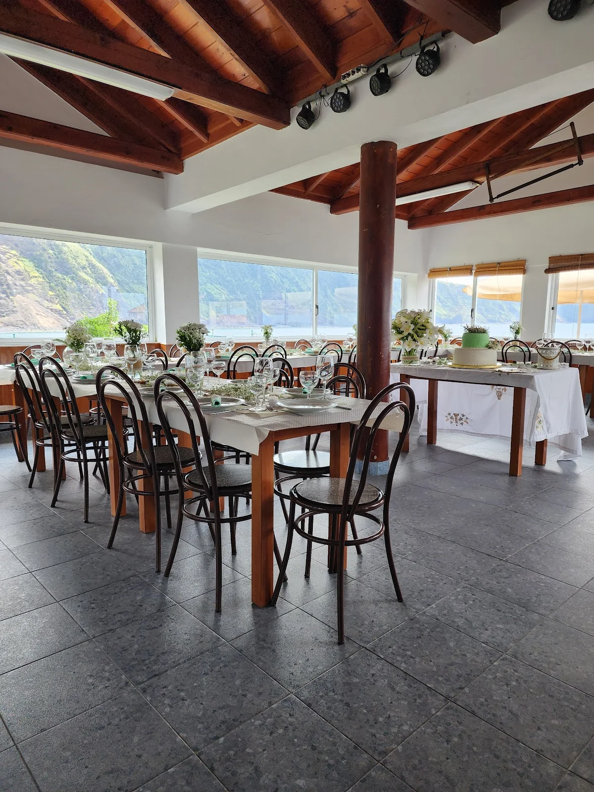 Photos of Restaurante Vista da Baía in R. Ten. Simas, 9900-302 Faial, Portugal - Photo 1