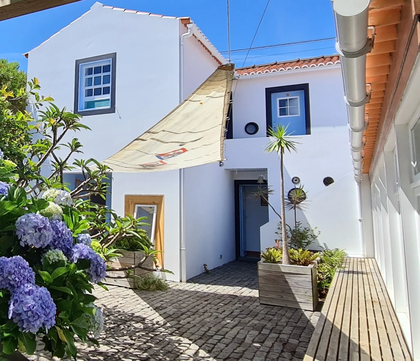 Photos of Quinta da Meia Eira in Rua dos Inocentes, 1 - Castelo Branco, 9900-323 Horta, Portugal - Photo 1