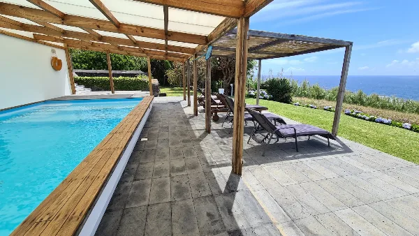 Photos of Quinta da Meia Eira in Rua dos Inocentes, 1 - Castelo Branco, 9900-323 Horta, Portugal - Photo 4