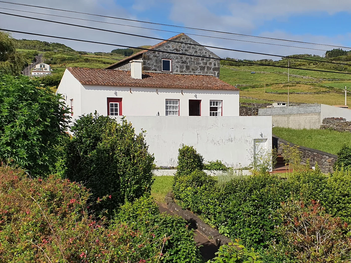 Photos of Quinta das Figueiras in Figueira N.7, 9800-203 Velas, Portugal - Photo 1