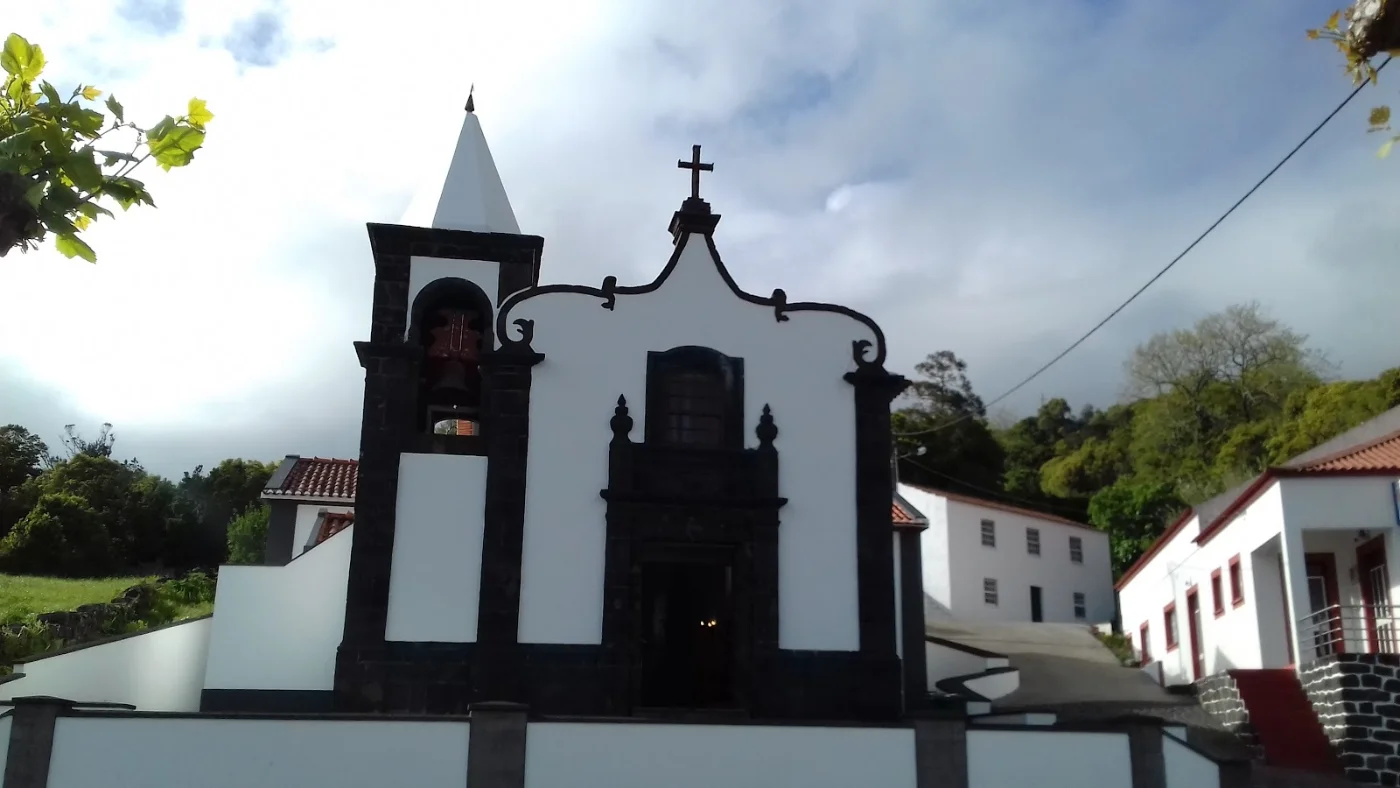 Photos of Ermida Nossa Senhora do Socorro in 9850 Calheta, Portugal - Photo 1