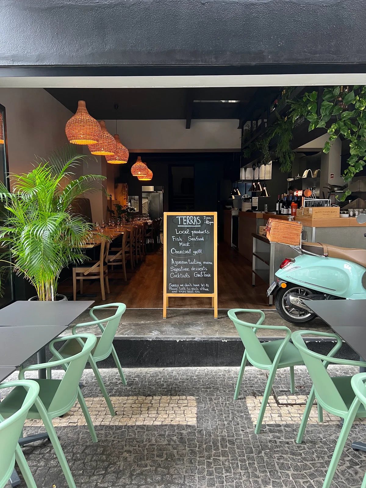 Photos of Terras - Restaurante & Brunch in R. Hintze Ribeiro 29, 9500-049 Ponta Delgada, Portugal - Photo 1