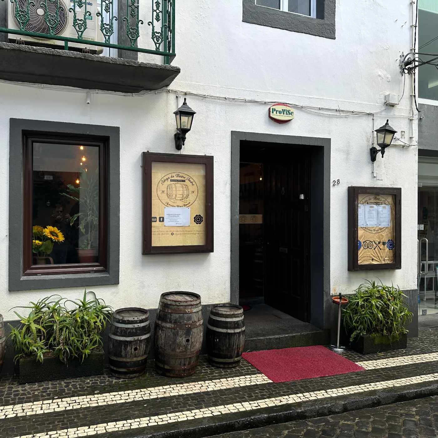 Photos of Adega do Mestre André in R. Manuel da Ponte 28, 9500-085 Ponta Delgada, Portugal - Photo 3